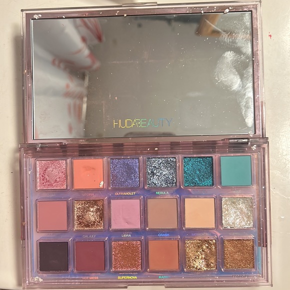 Huda Beauty Mercury Retrograde- Gently Used - Picture 2 of 2